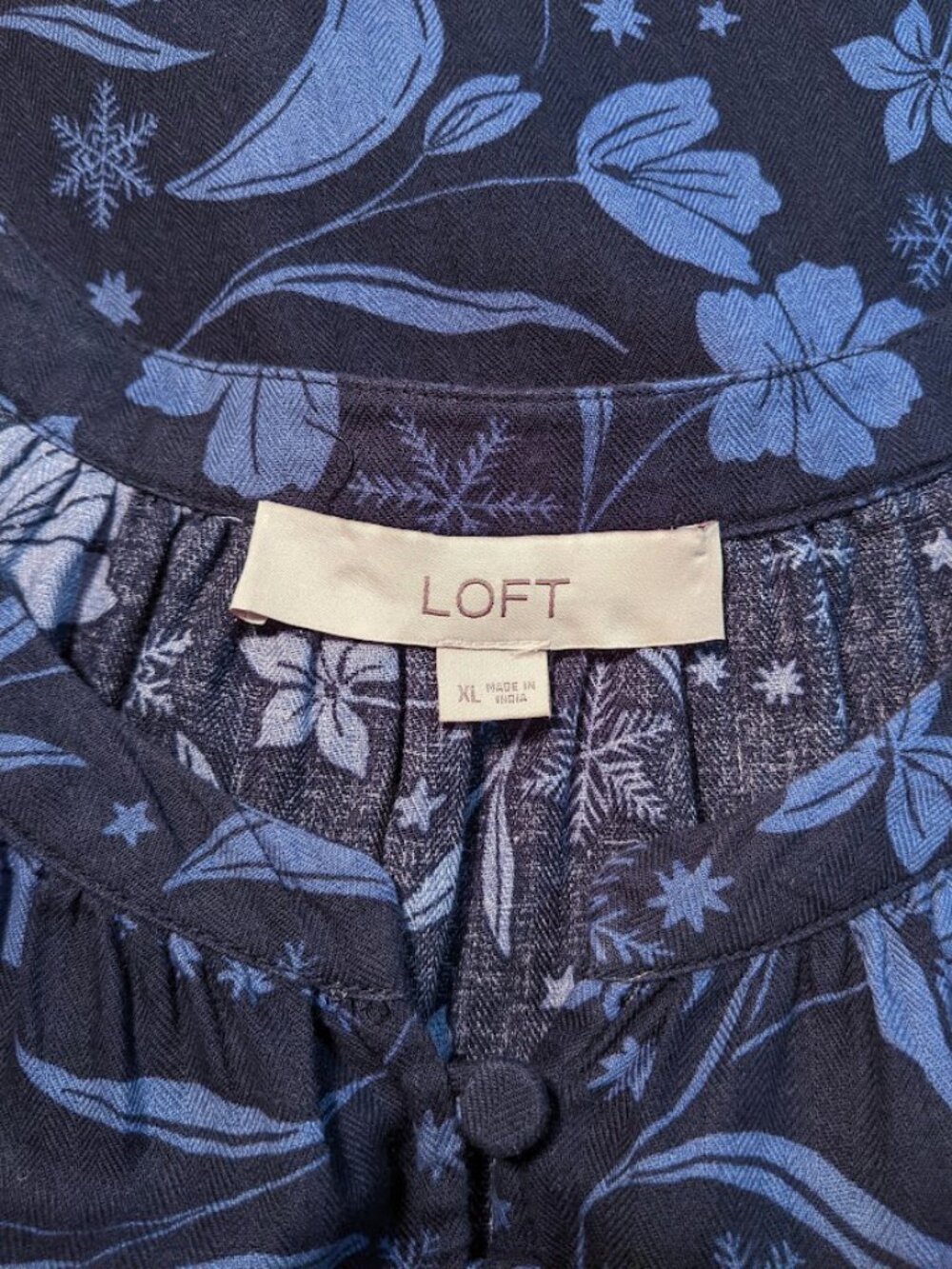 LOFT | 'Snowflake Bloom' Cotton Henley Blouse - Picture 8 of 10